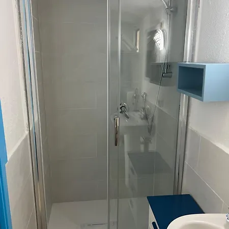 לינה וארוחת בוקר Da Tea 4*